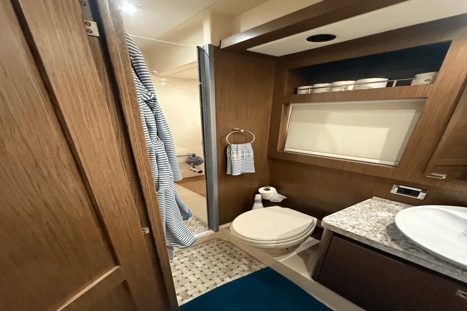 2017 Sea Ray 510 FLY Image Thumbnail #39