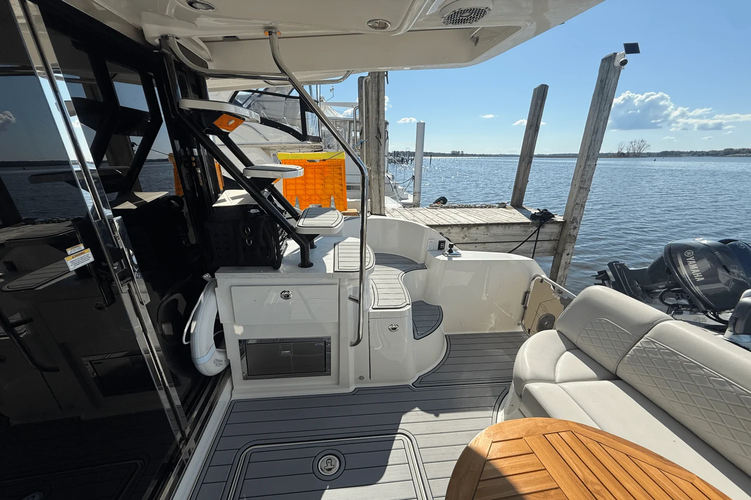 2017 Sea Ray 510 FLY Image Thumbnail #7