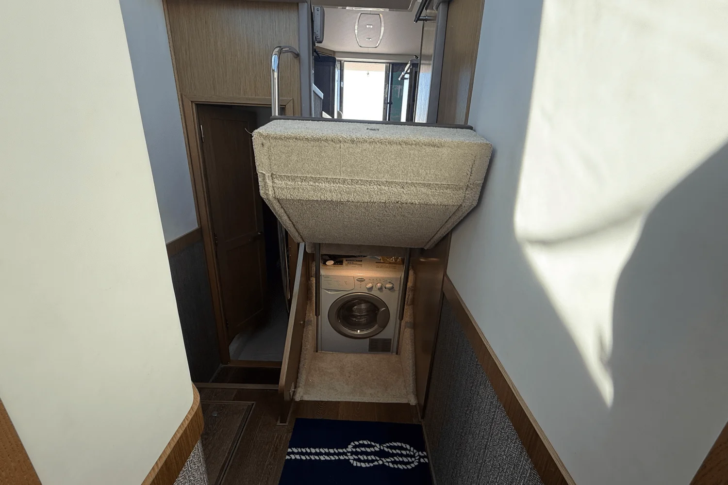 2017 Sea Ray 510 FLY Image Thumbnail #37