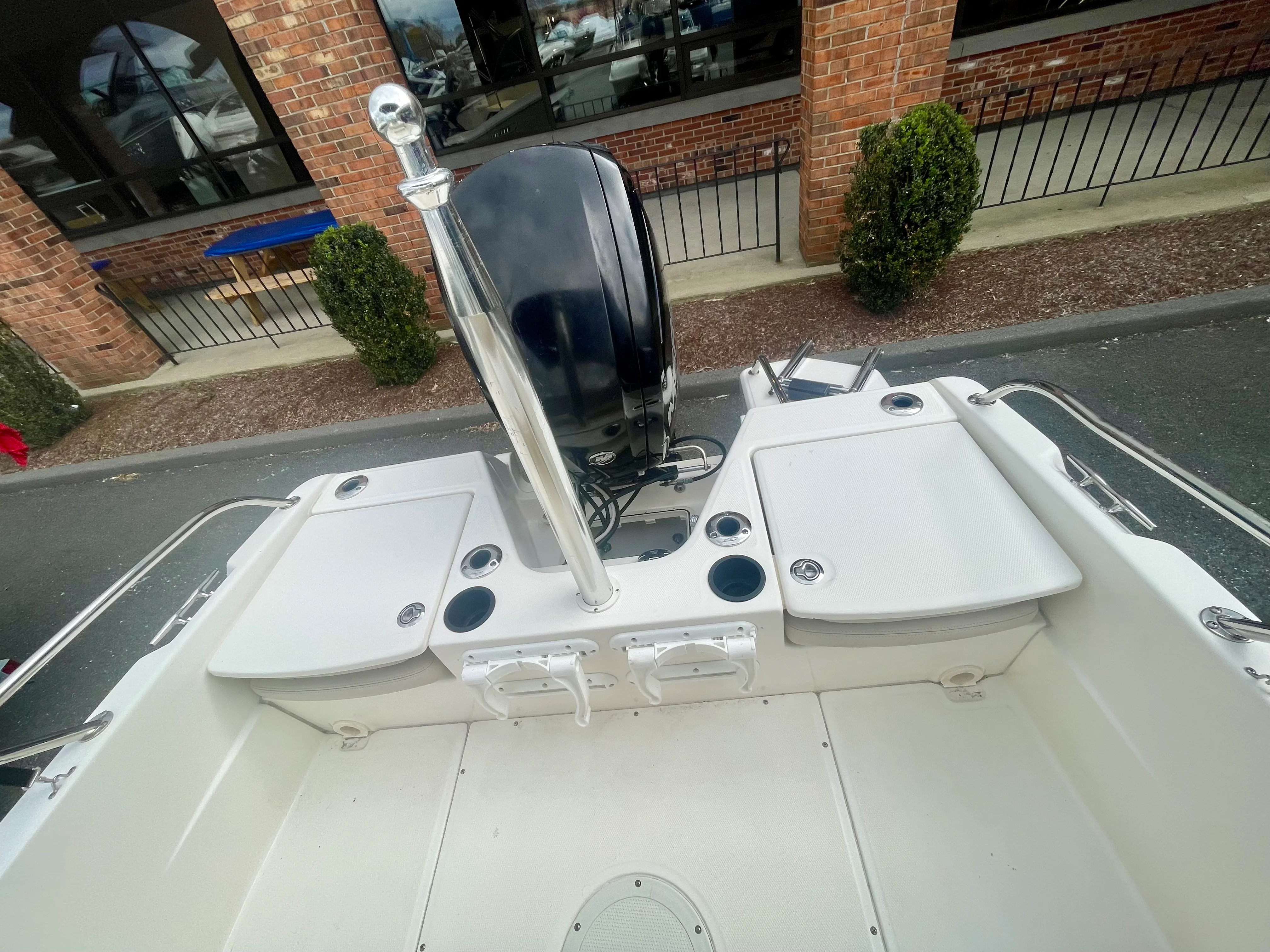 2017 Boston Whaler 170 Dauntless Image Thumbnail #3