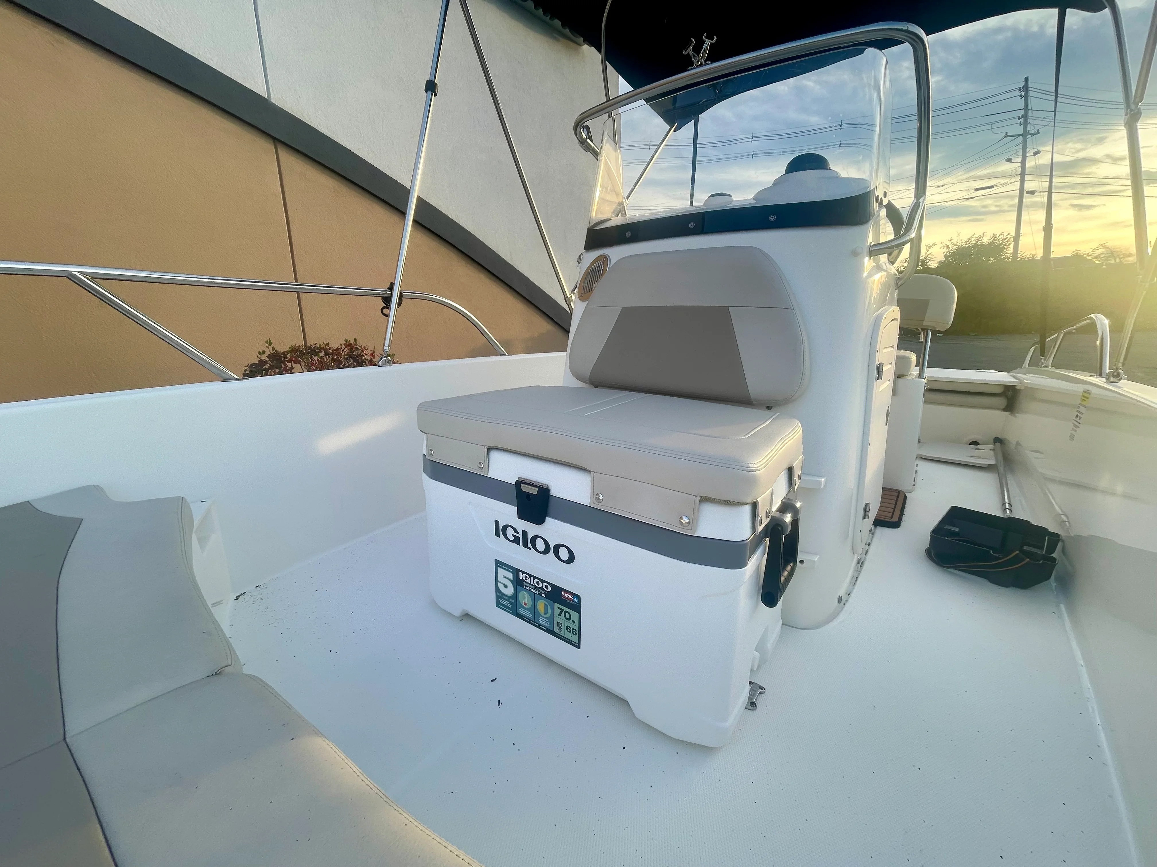 2017 Boston Whaler 170 Dauntless Image Thumbnail #8