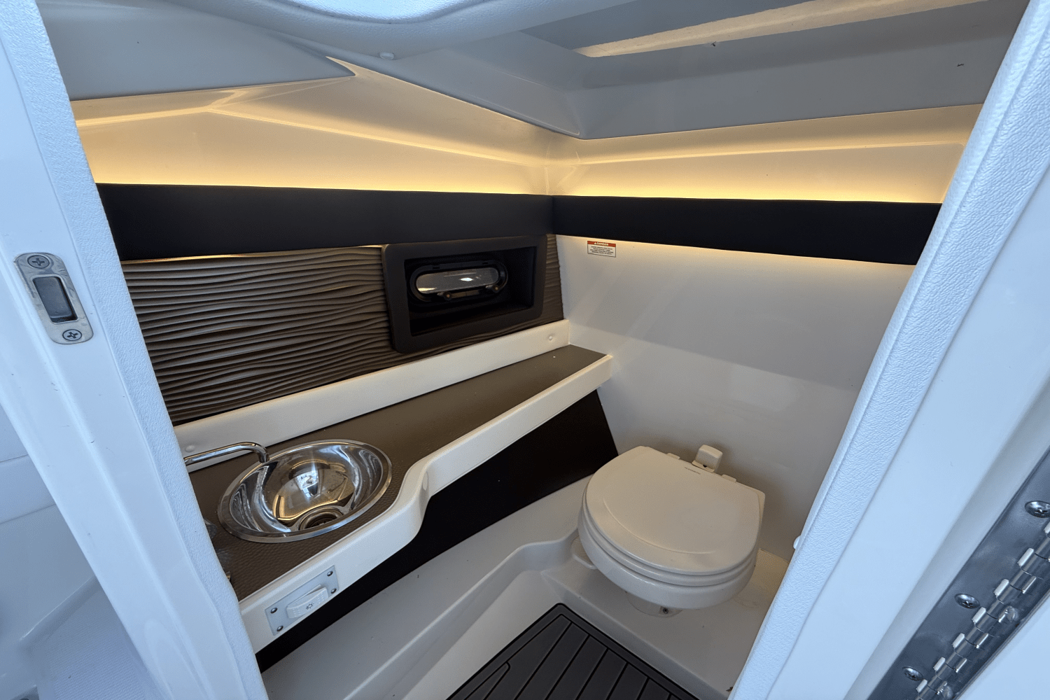 2019 Sea Ray 280 SLX Image Thumbnail #44