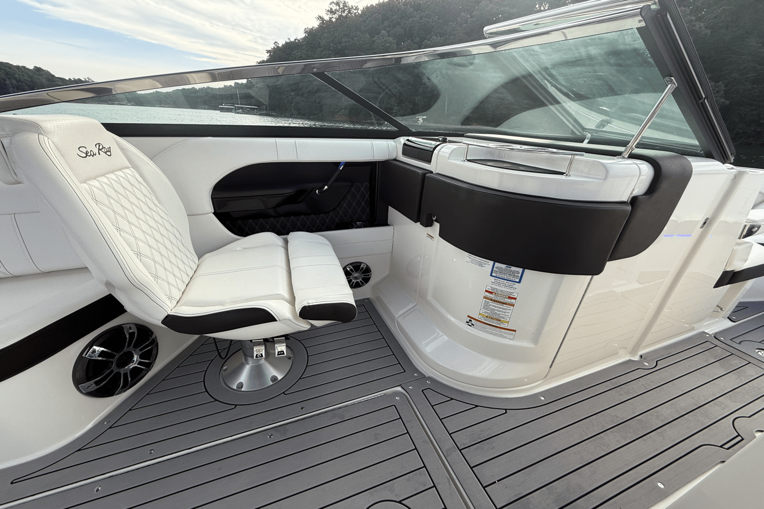 2019 Sea Ray 280 SLX Image Thumbnail #43