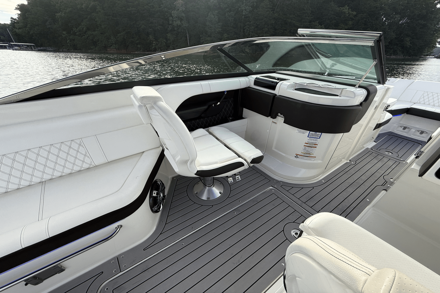 2019 Sea Ray 280 SLX Image Thumbnail #35