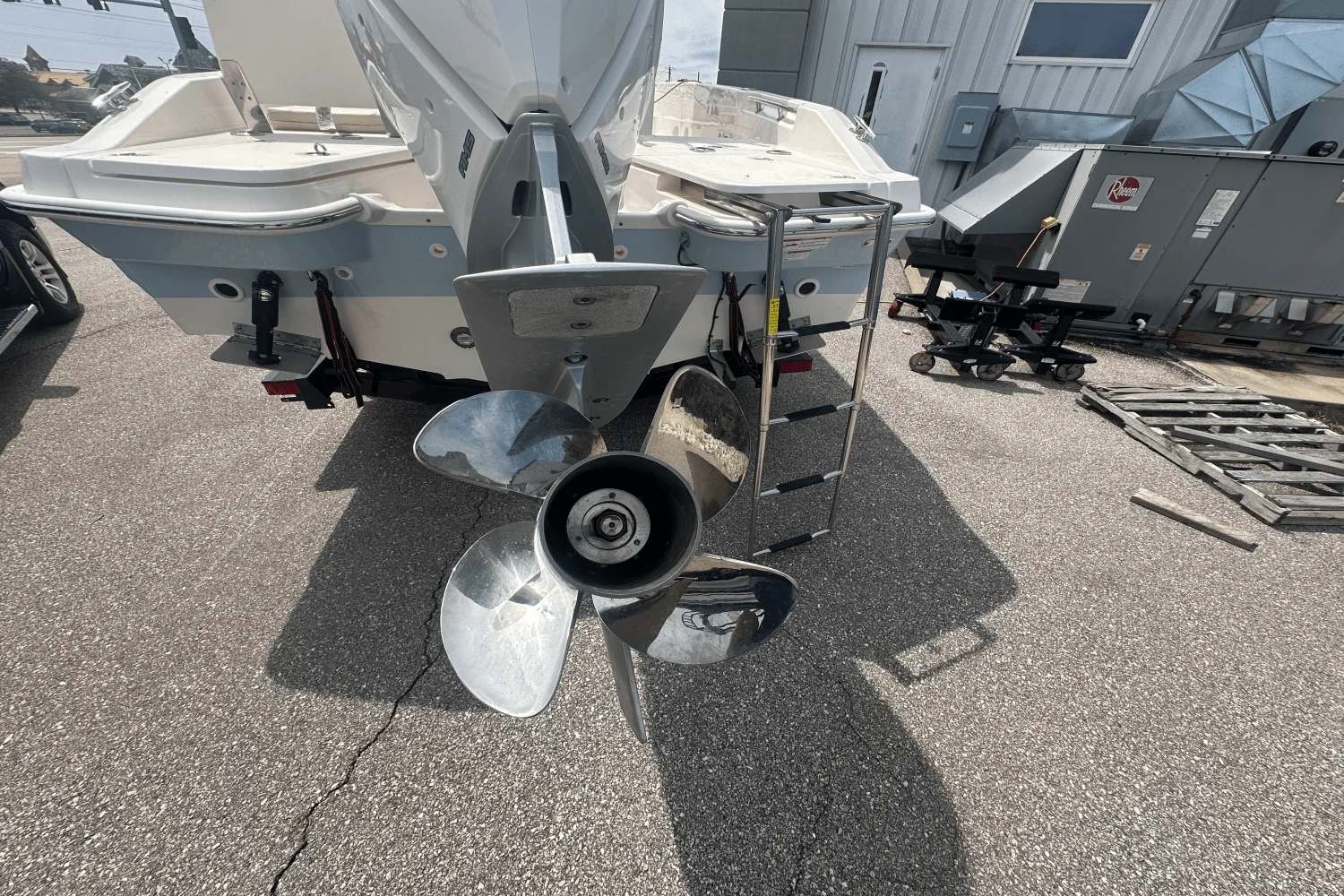 2023 Boston Whaler 25 DAUNTLESS Image Thumbnail #5