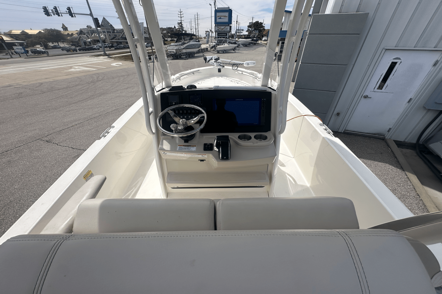 2023 Boston Whaler 25 DAUNTLESS Image Thumbnail #9