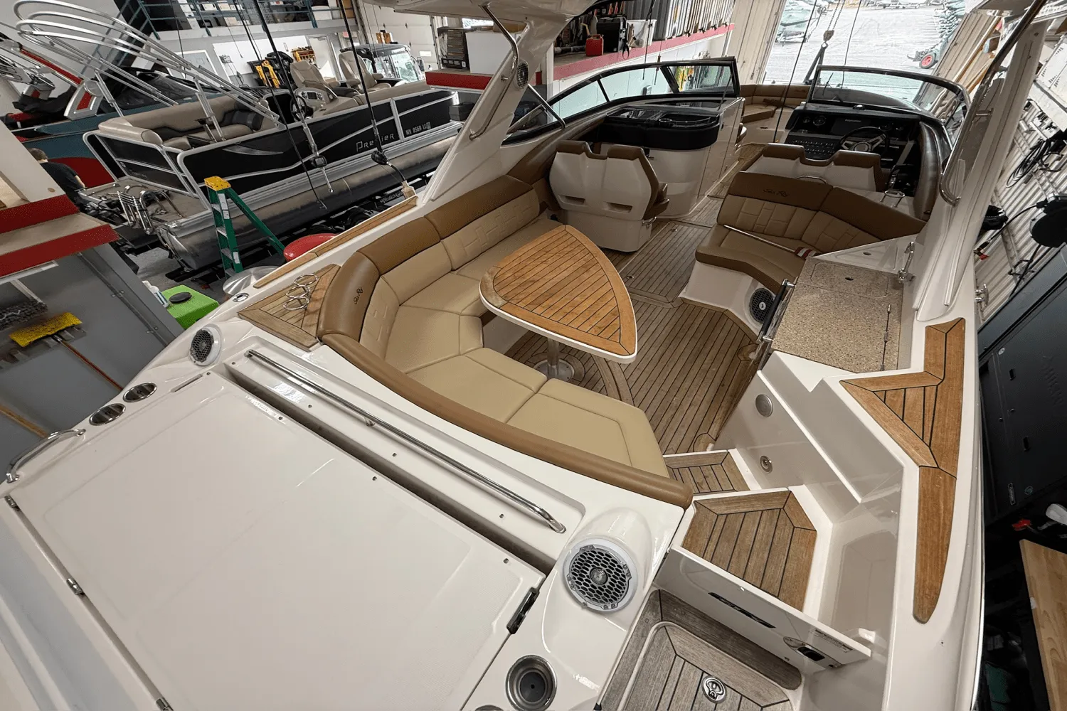 2015 Sea Ray 350 SLX Image Thumbnail #10