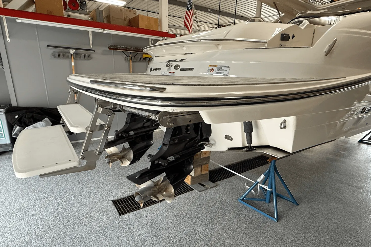 2015 Sea Ray 350 SLX Image Thumbnail #3