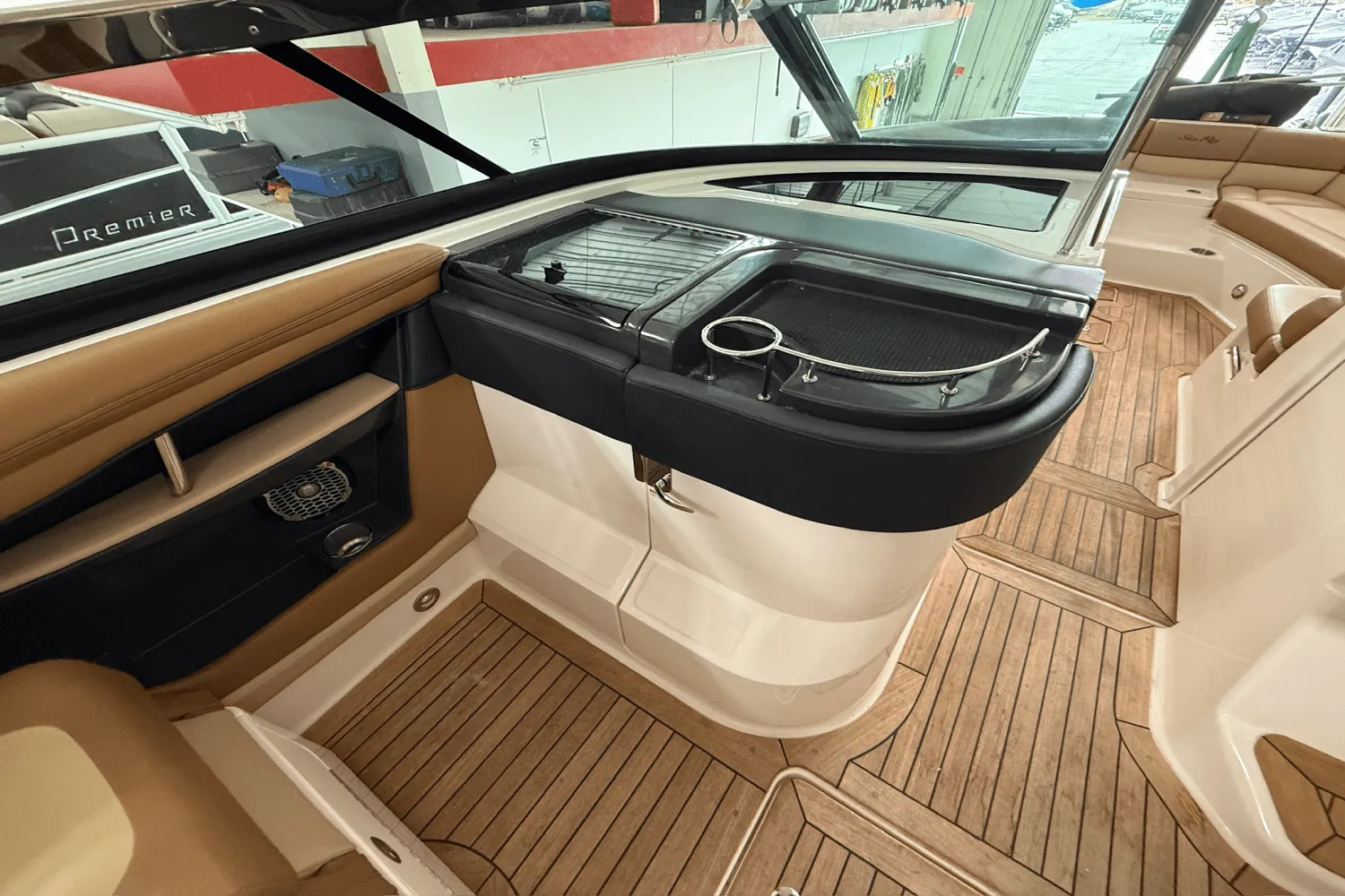 2015 Sea Ray 350 SLX Image Thumbnail #16