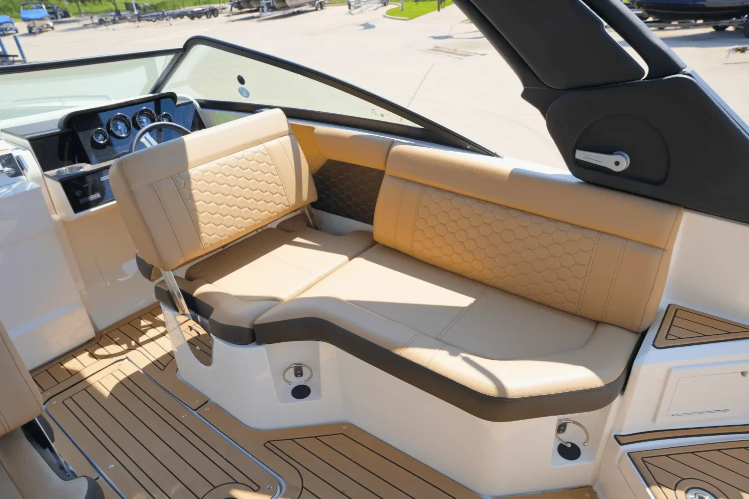 2022 Sea Ray SDX 250 Image Thumbnail #8