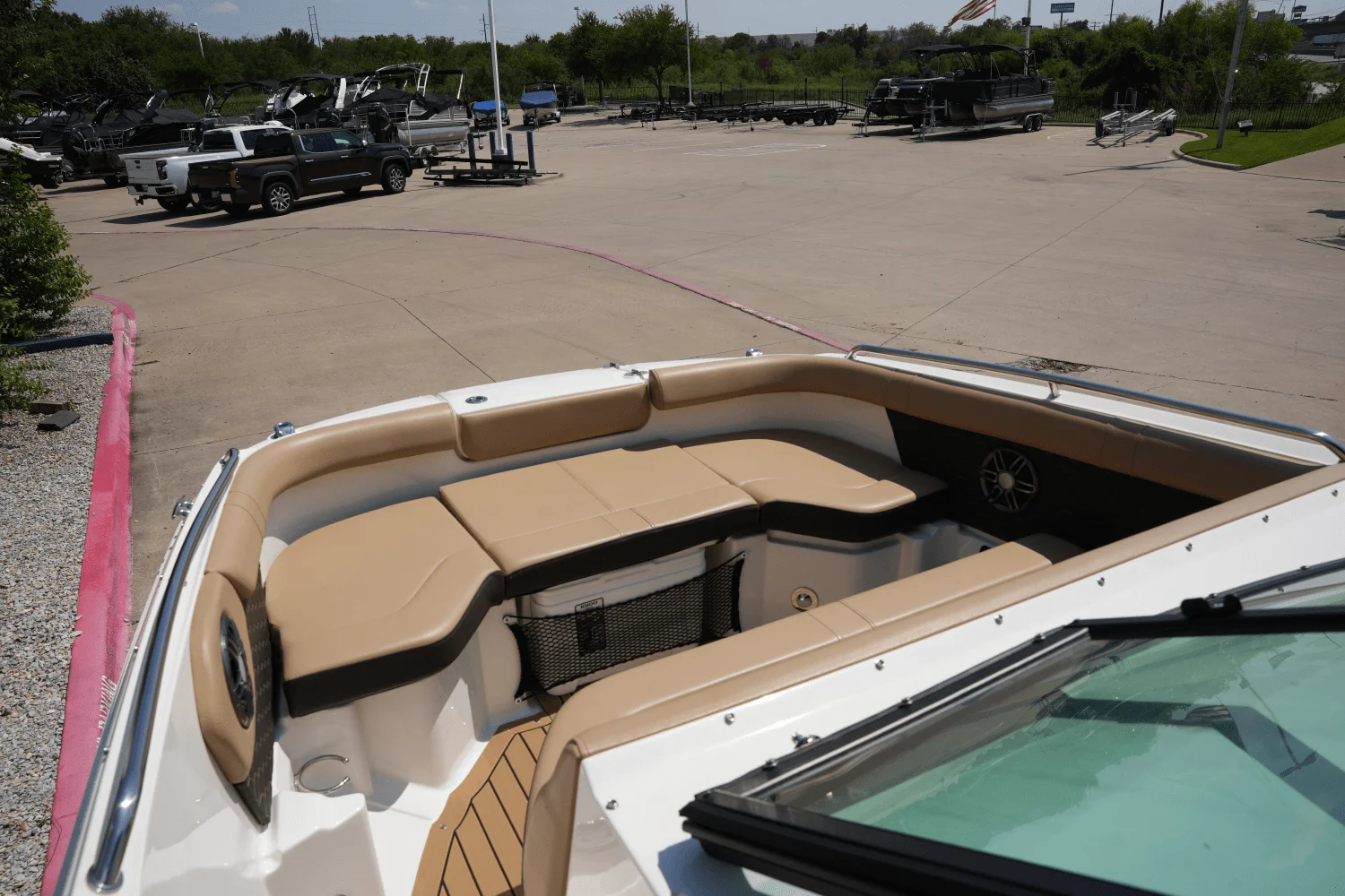 2022 Sea Ray SDX 250 Image Thumbnail #18