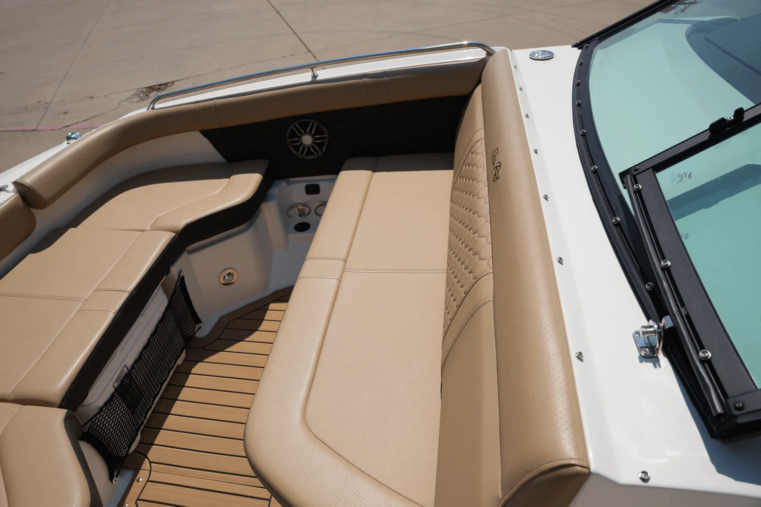 2022 Sea Ray SDX 250 Image Thumbnail #21