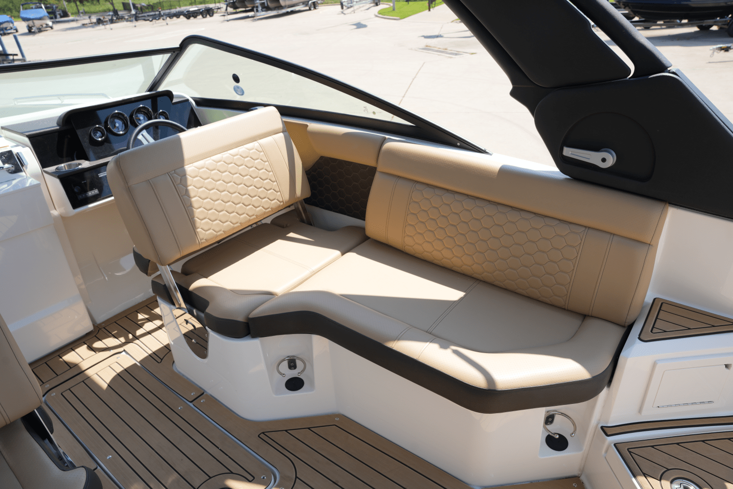 2022 Sea Ray SDX 250 Image Thumbnail #8