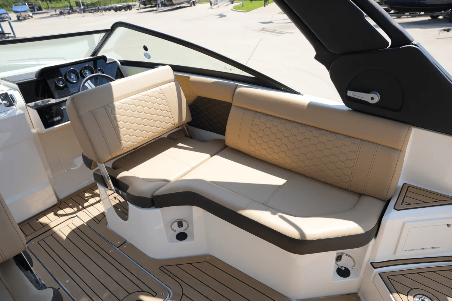 2022 Sea Ray SDX 250 Image Thumbnail #8