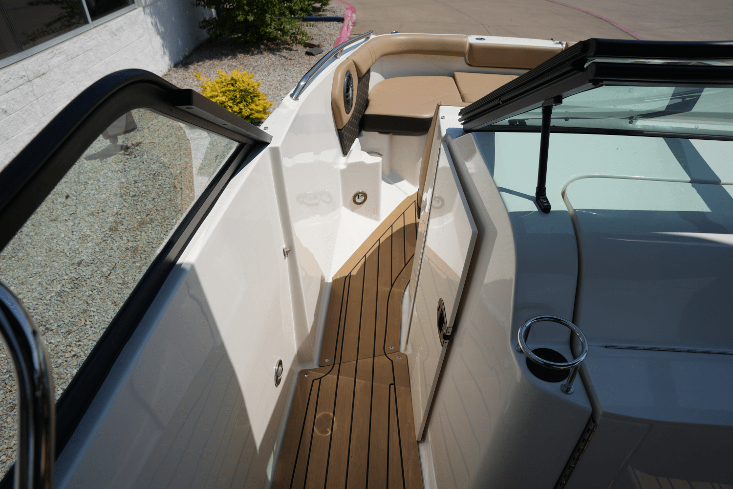 2022 Sea Ray SDX 250 Image Thumbnail #16