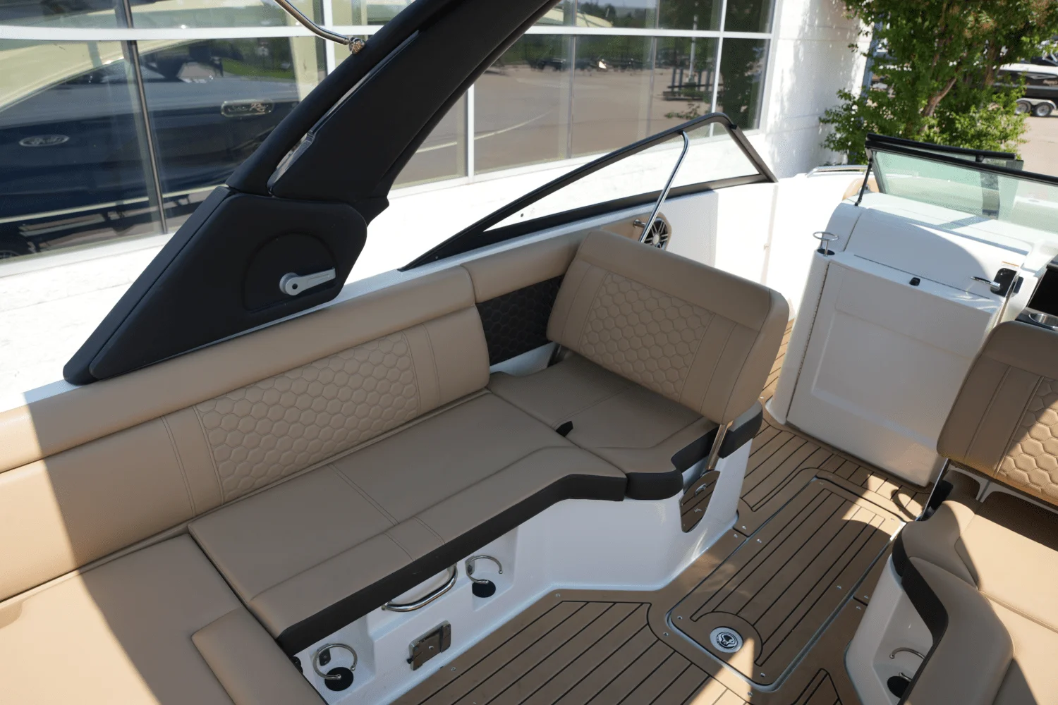 2022 Sea Ray SDX 250 Image Thumbnail #7