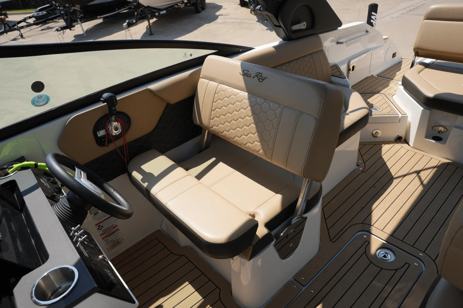 2022 Sea Ray SDX 250 Image Thumbnail #9