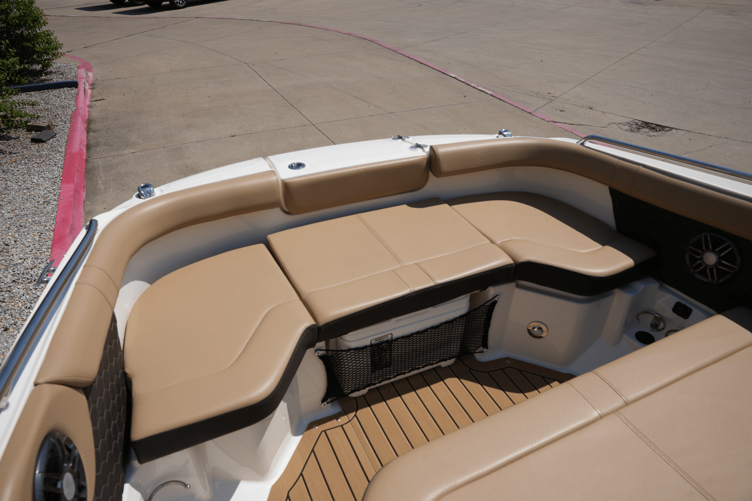 2022 Sea Ray SDX 250 Image Thumbnail #19