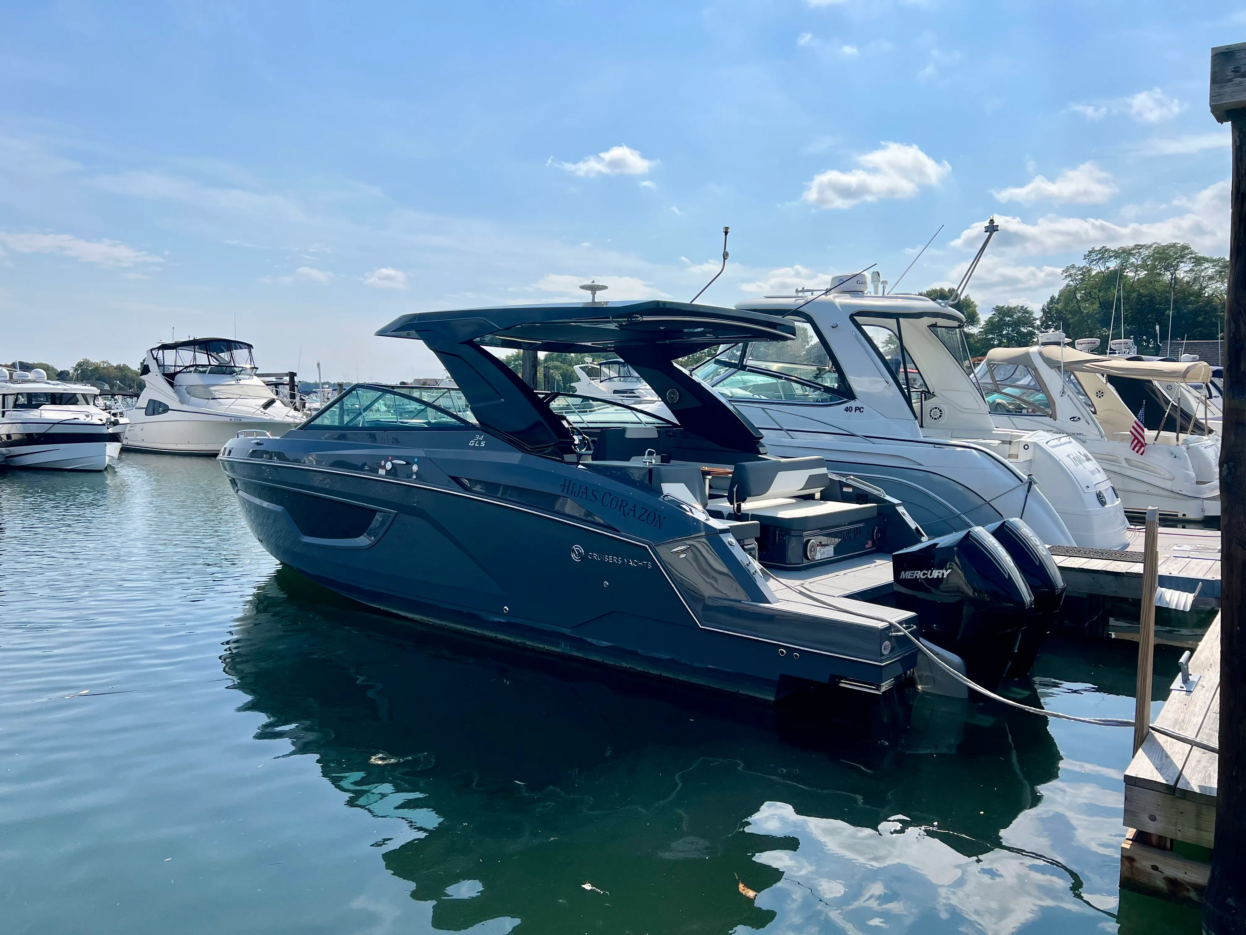 2023 Cruisers Yachts 34 GLS South Beach Outboard Image Thumbnail #0