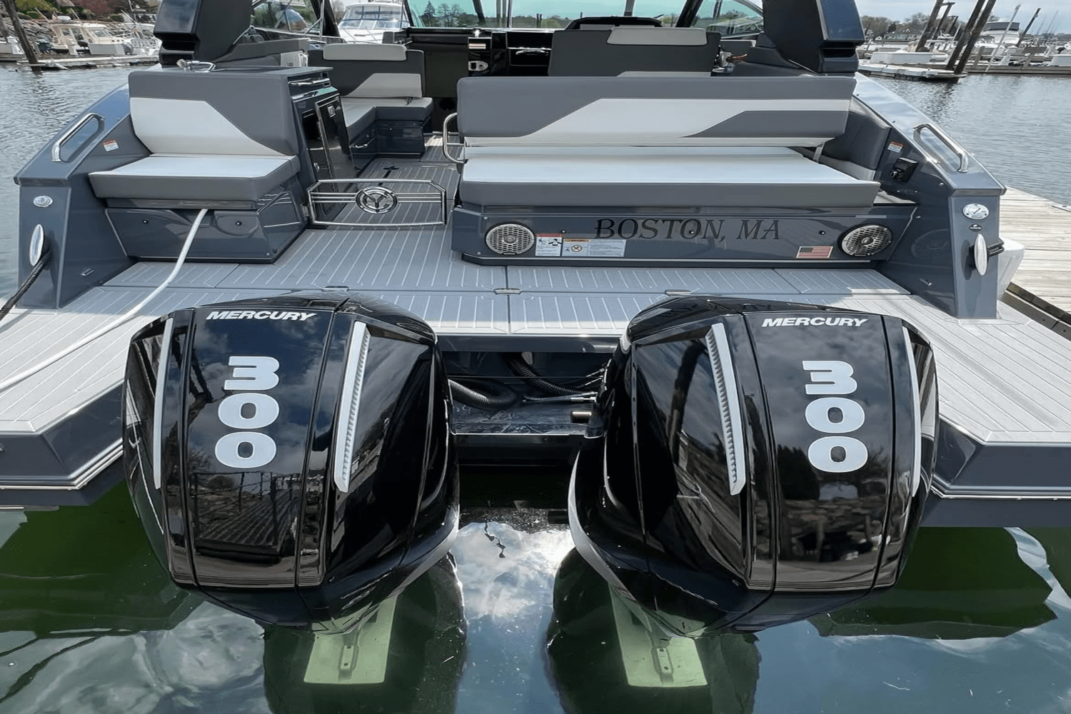 2023 Cruisers Yachts 34 GLS South Beach Outboard Image Thumbnail #1