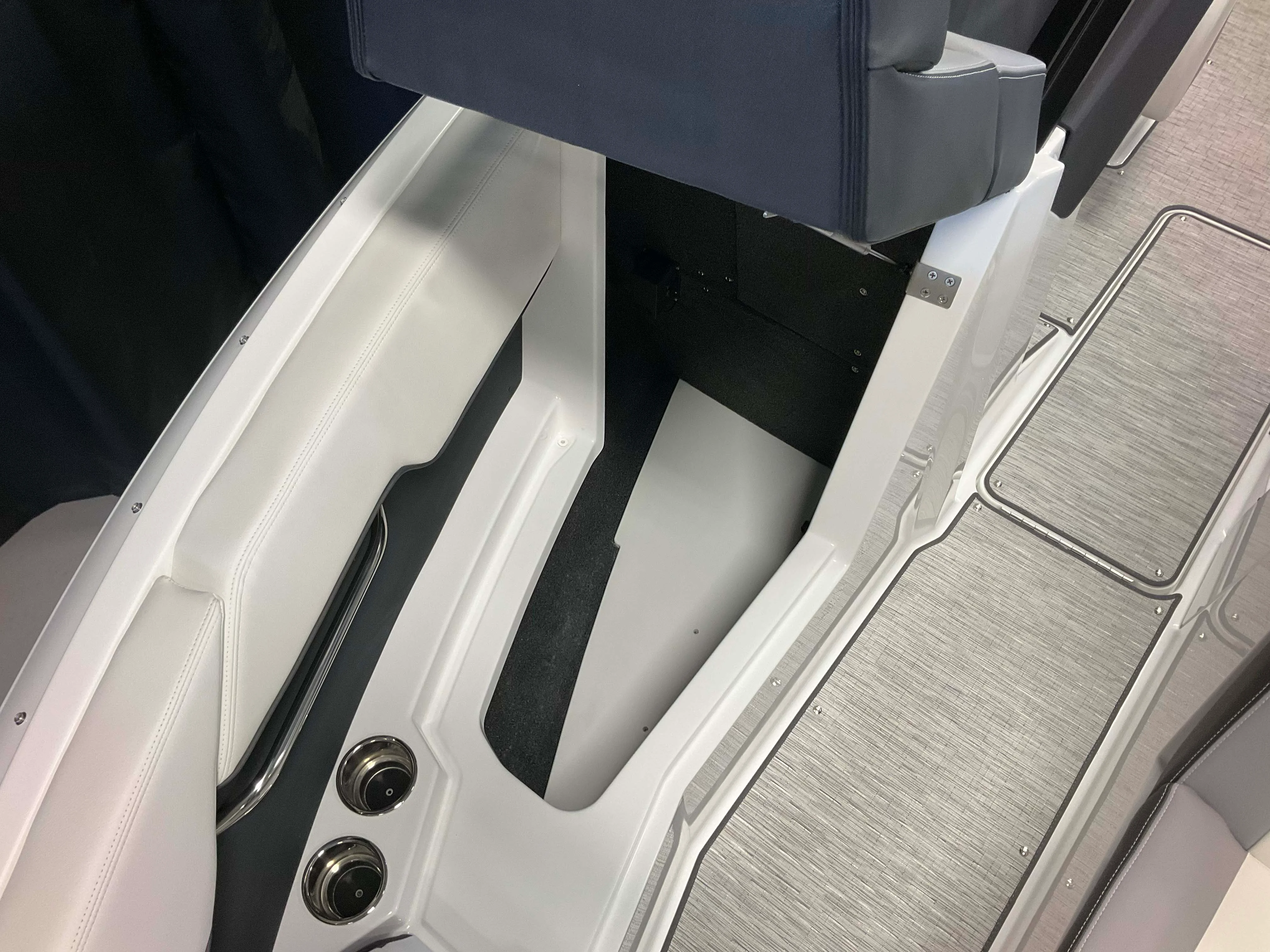 2026 Cobalt CS23 Image Thumbnail #20