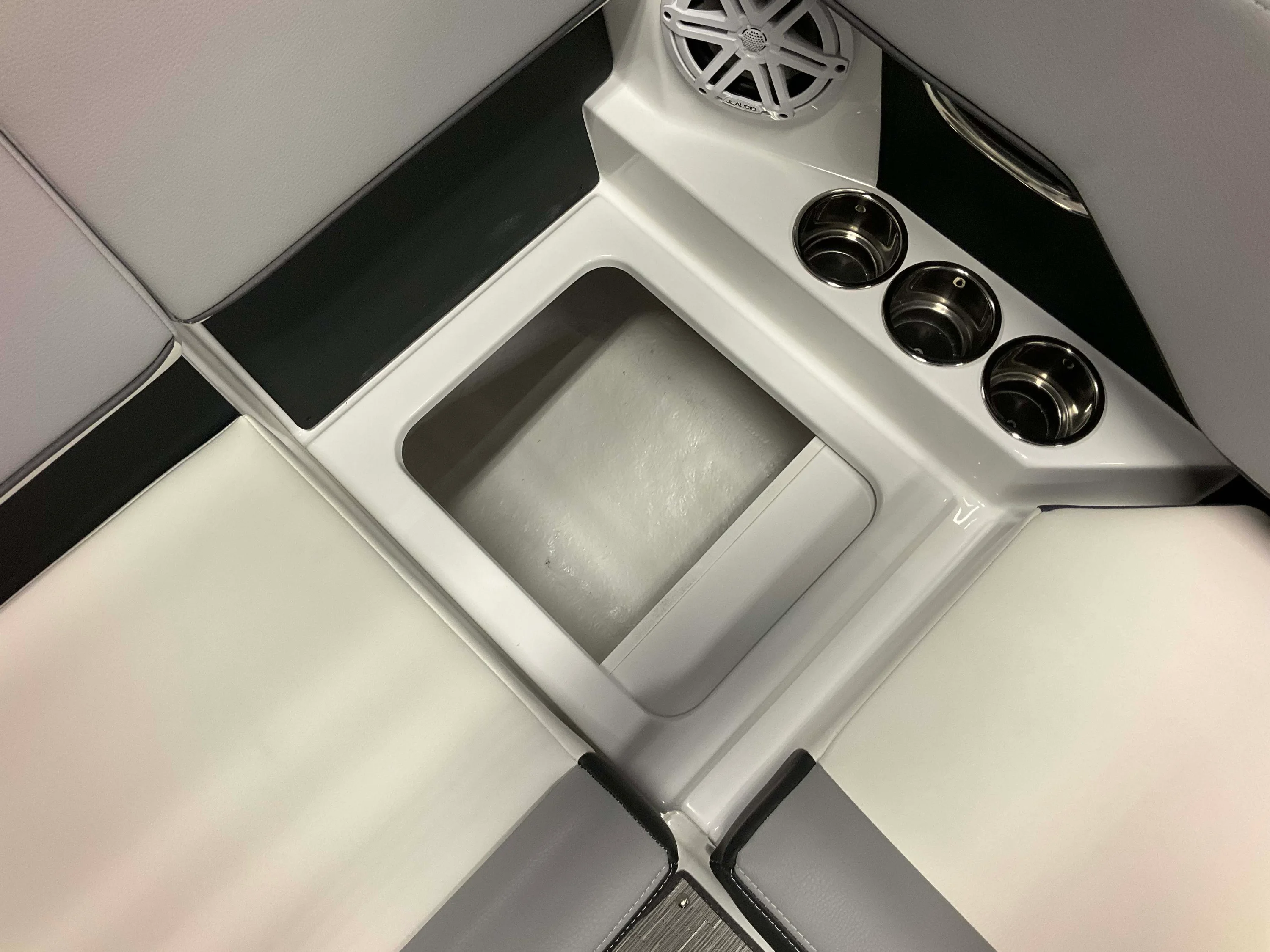 2026 Cobalt CS23 Image Thumbnail #51