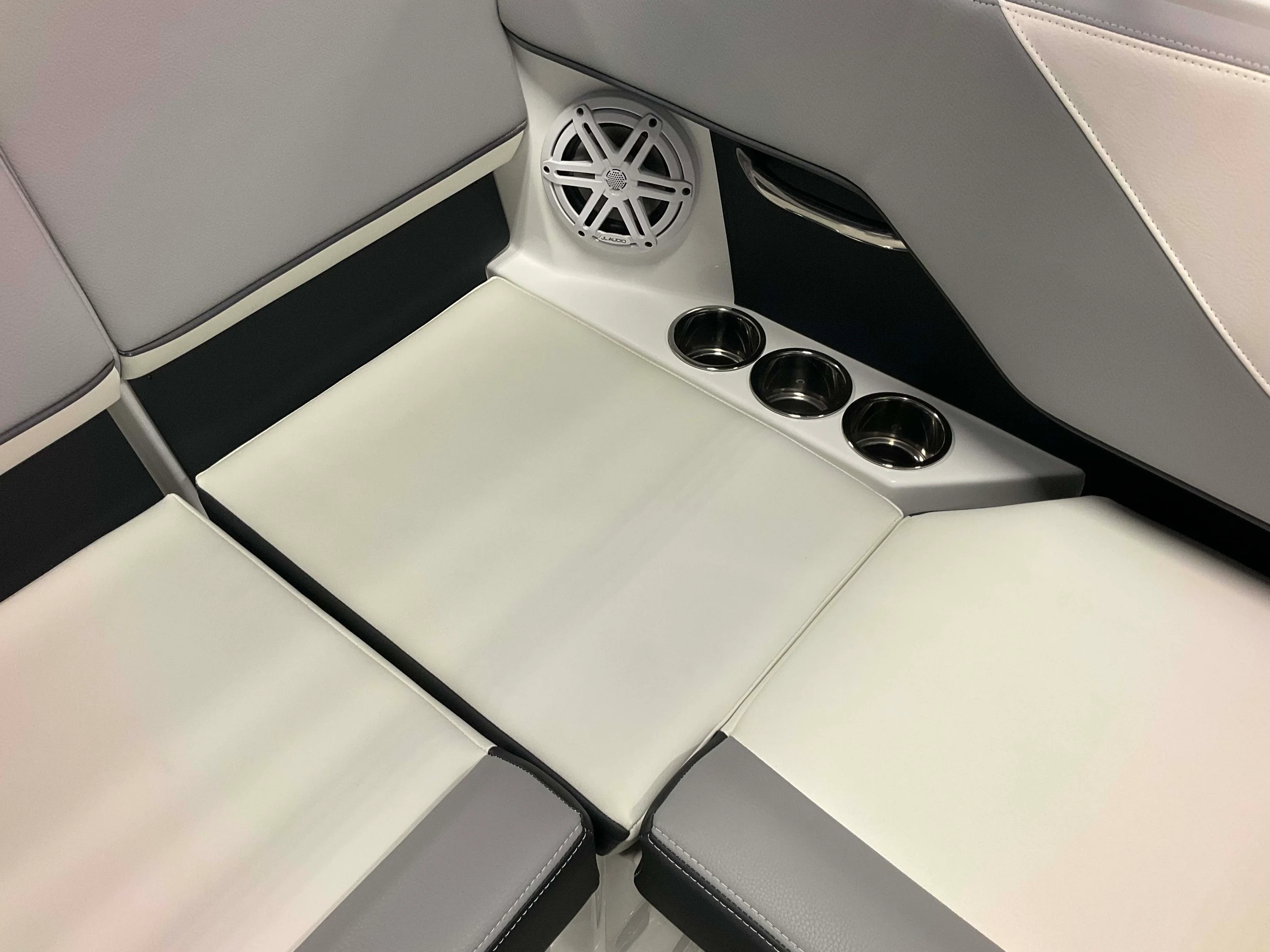 2026 Cobalt CS23 Image Thumbnail #50