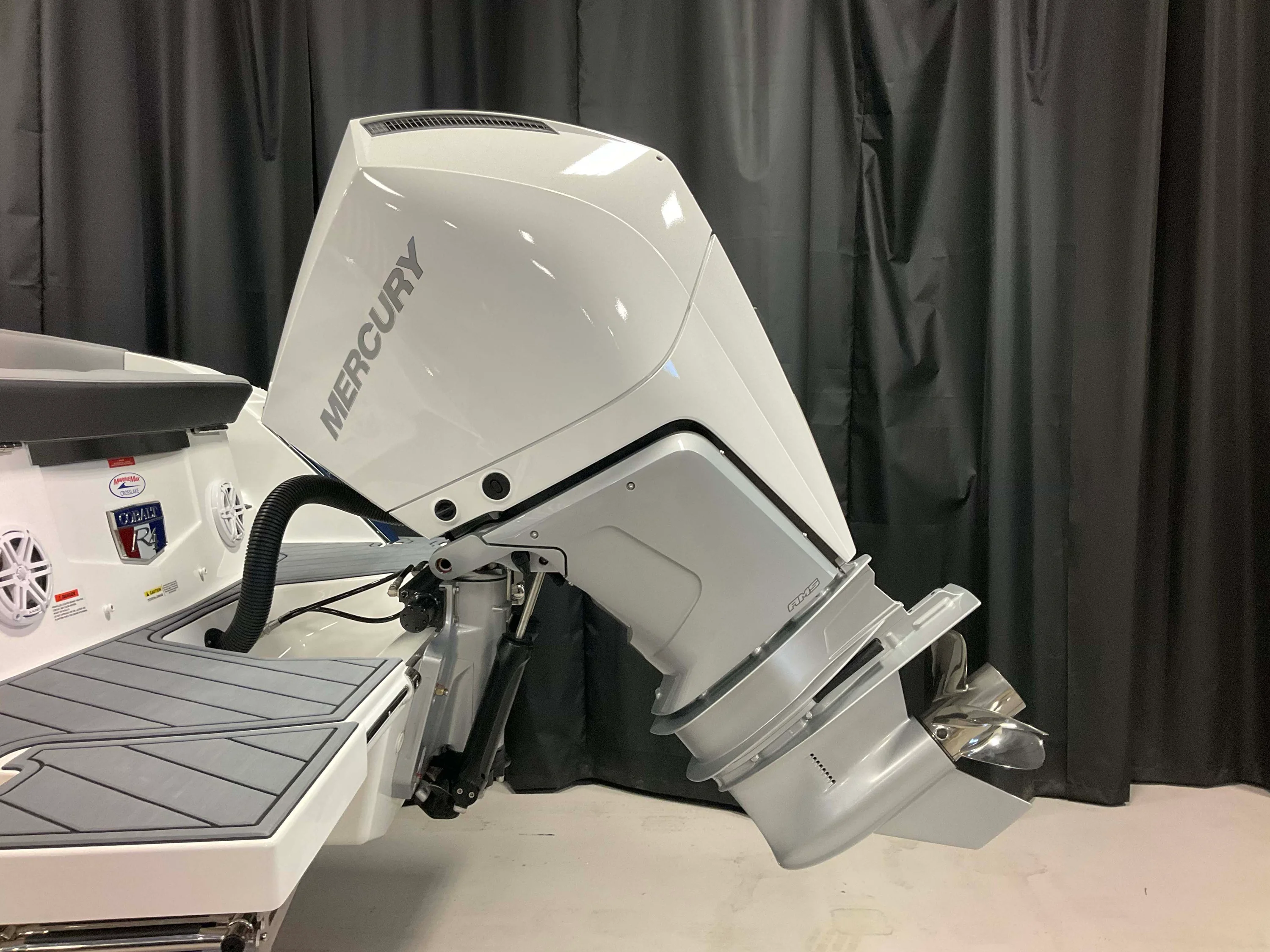 2026 Cobalt R4 Outboard Image Thumbnail #72