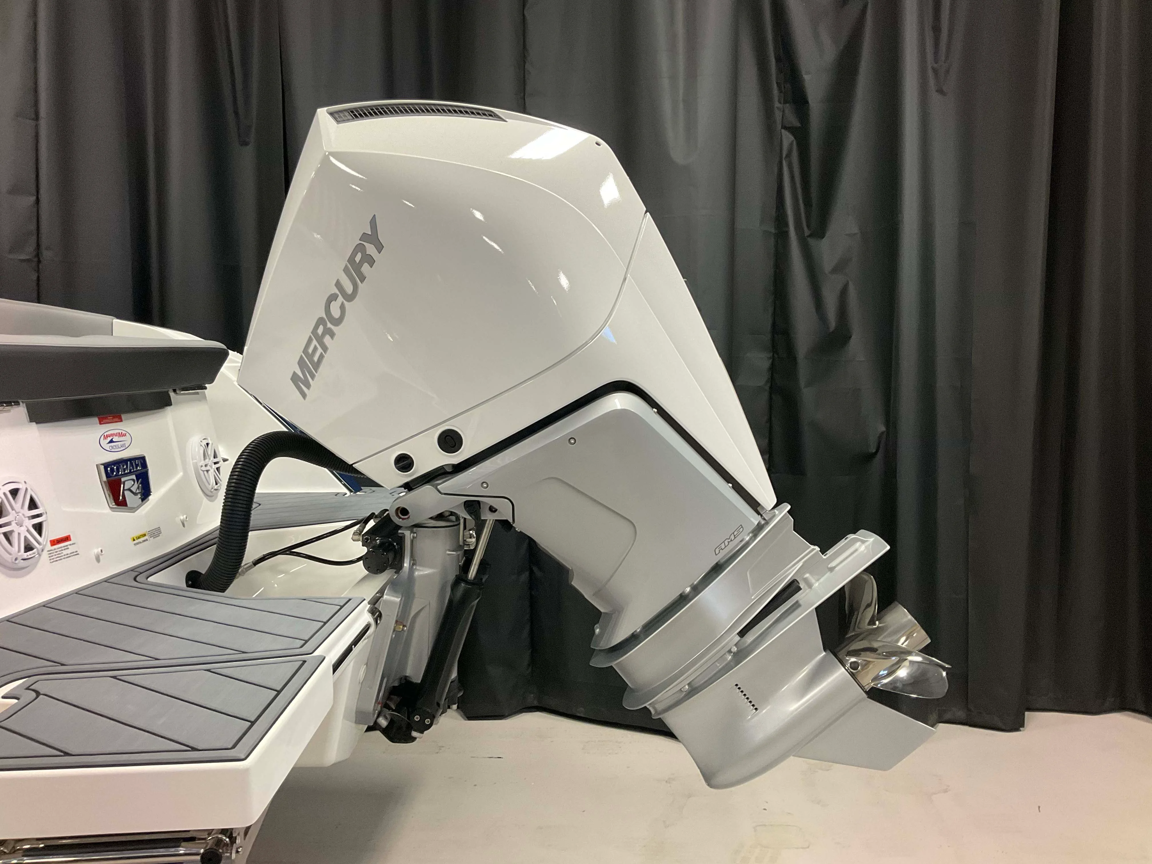 2026 Cobalt R4 Outboard Image Thumbnail #72