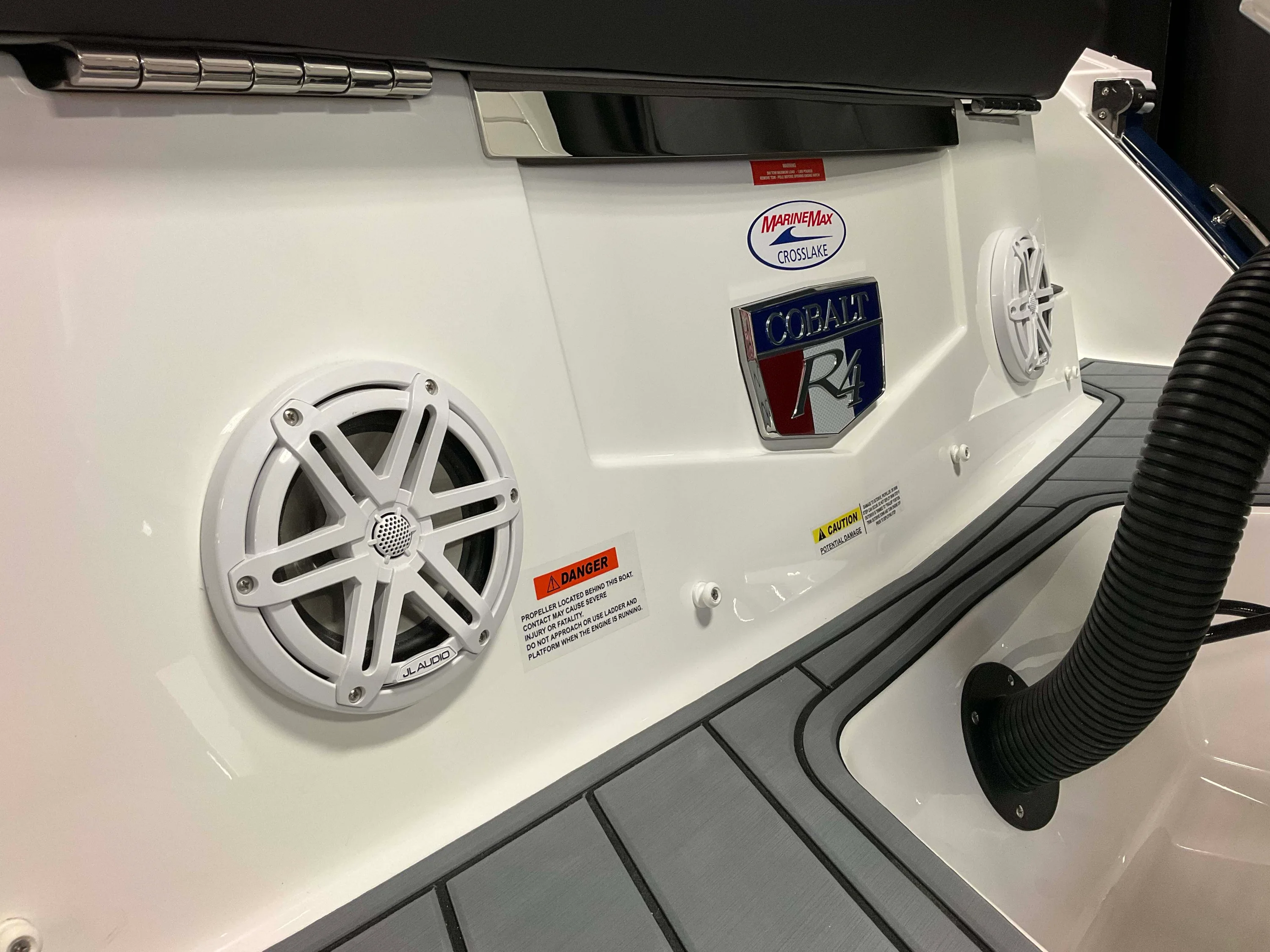 2026 Cobalt R4 Outboard Image Thumbnail #65