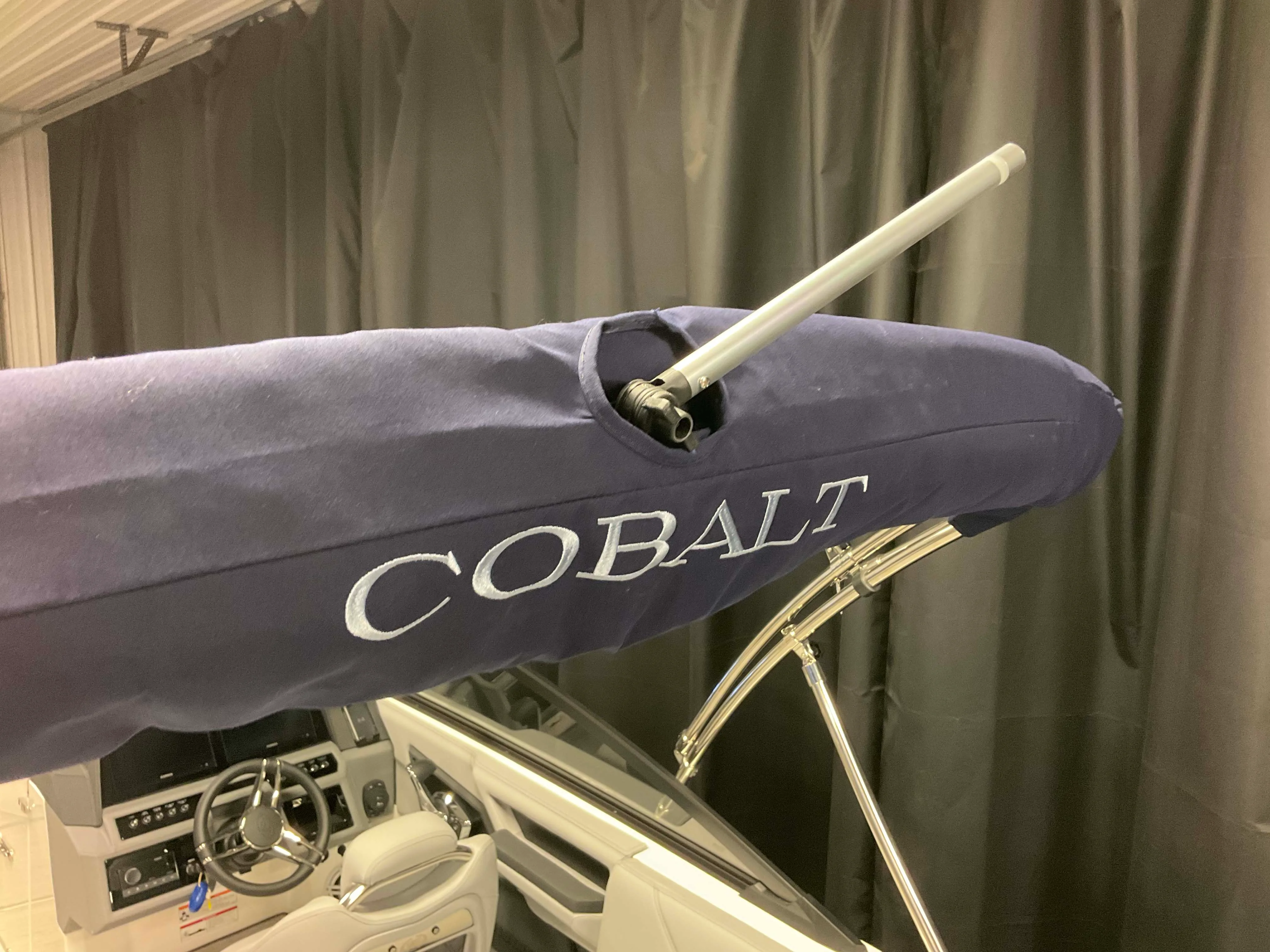 2026 Cobalt R4 Outboard Image Thumbnail #60