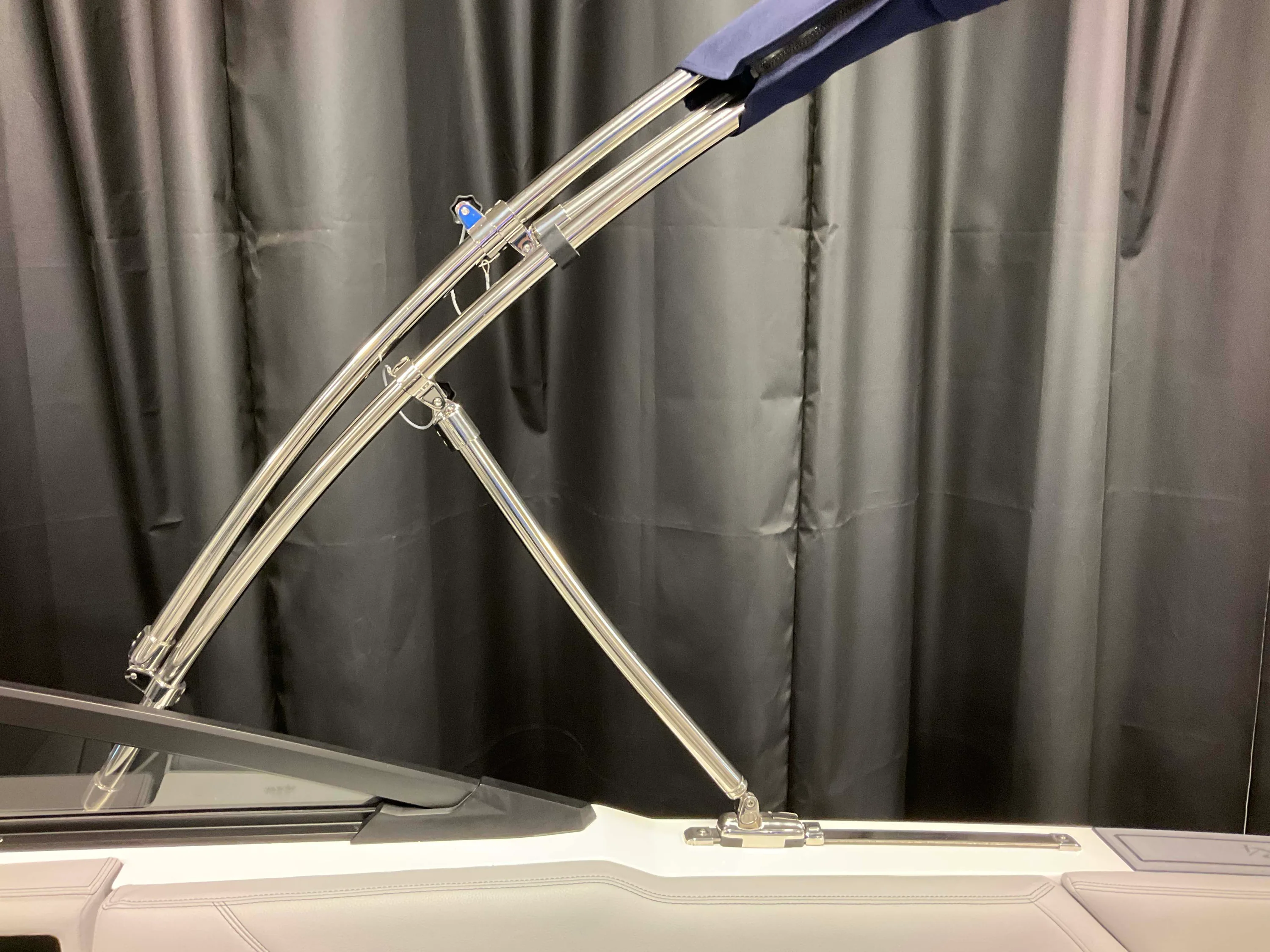 2026 Cobalt R4 Outboard Image Thumbnail #59