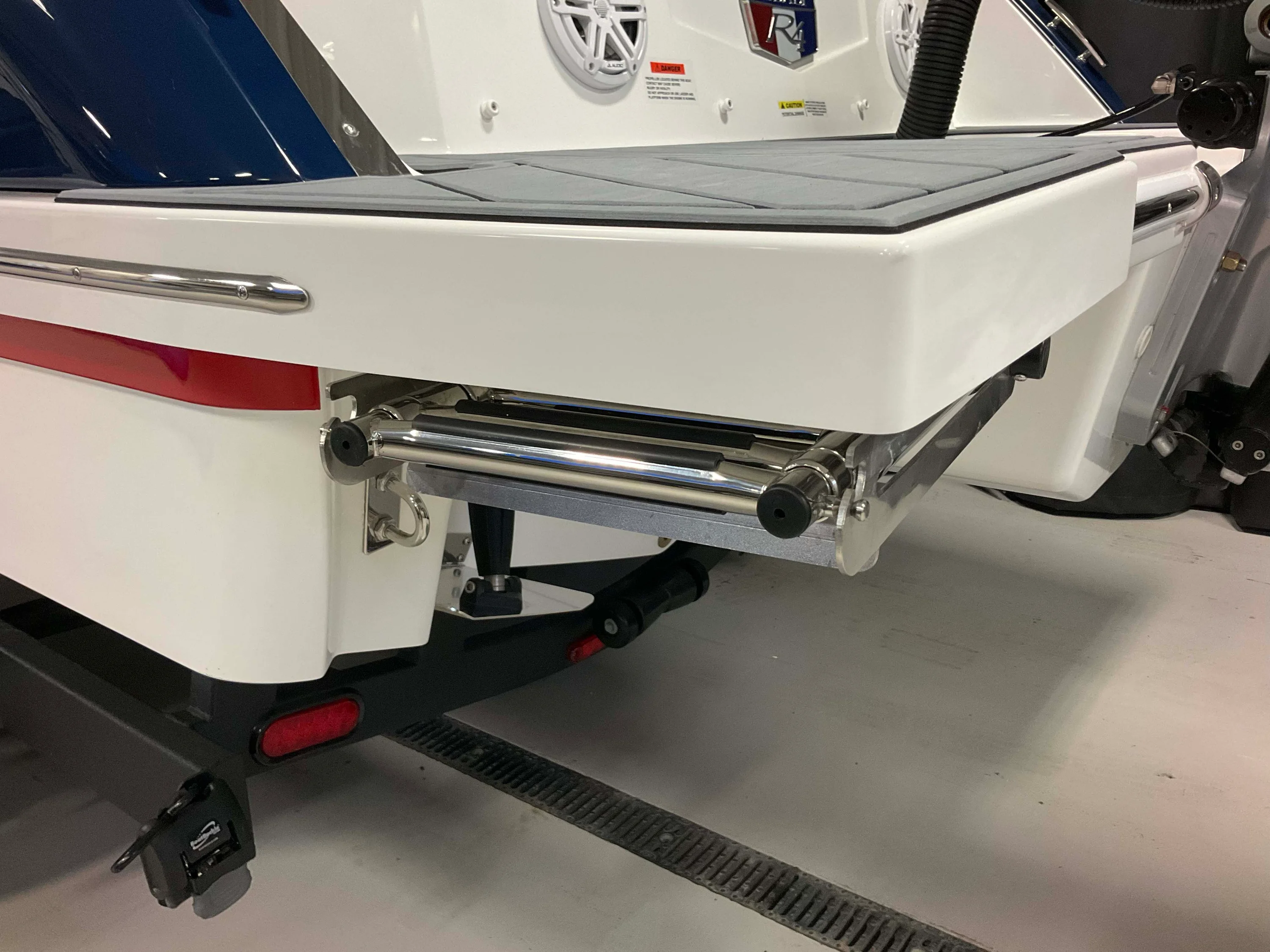 2026 Cobalt R4 Outboard Image Thumbnail #68