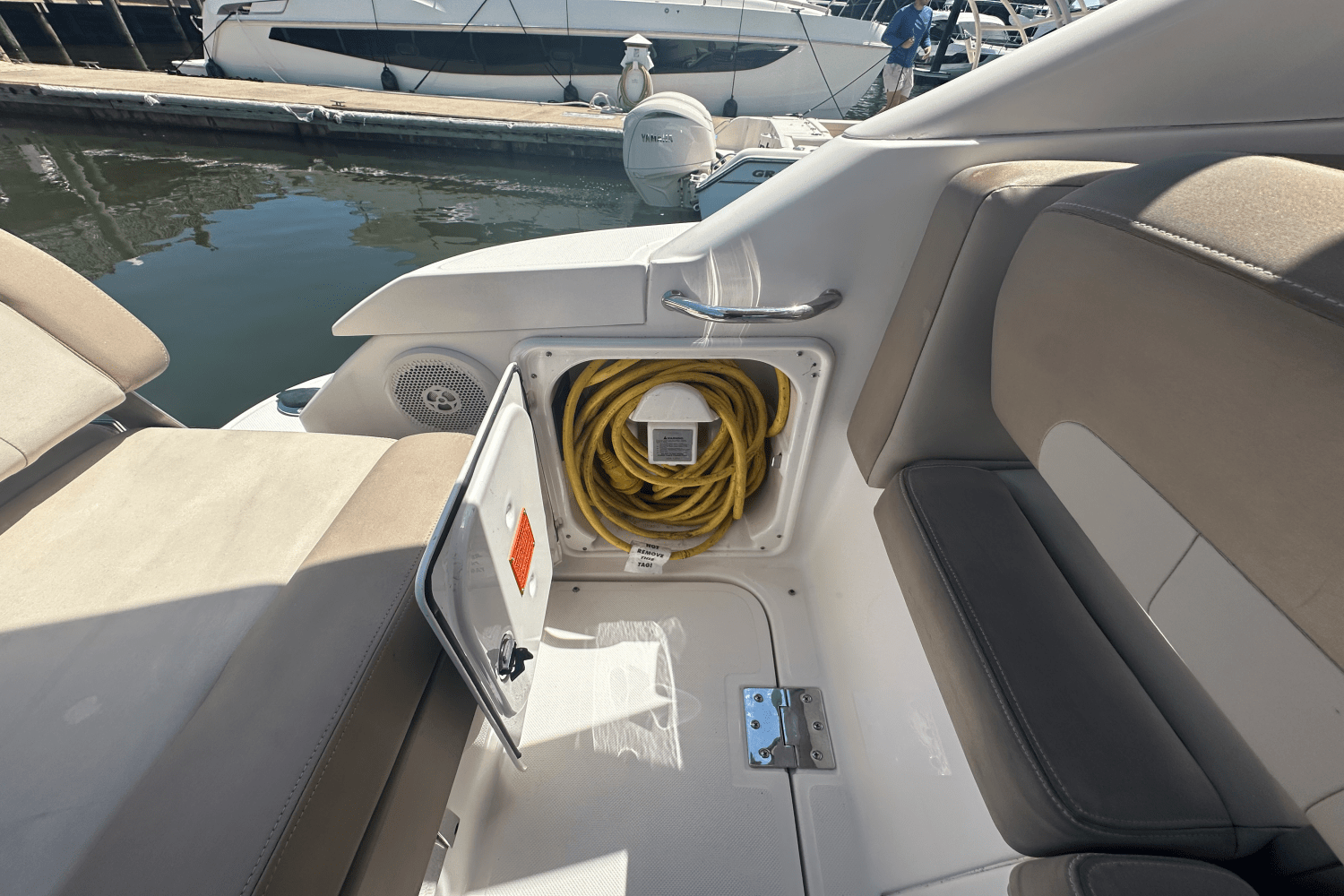 2015 Regal 30 EXPRESS Image Thumbnail #17