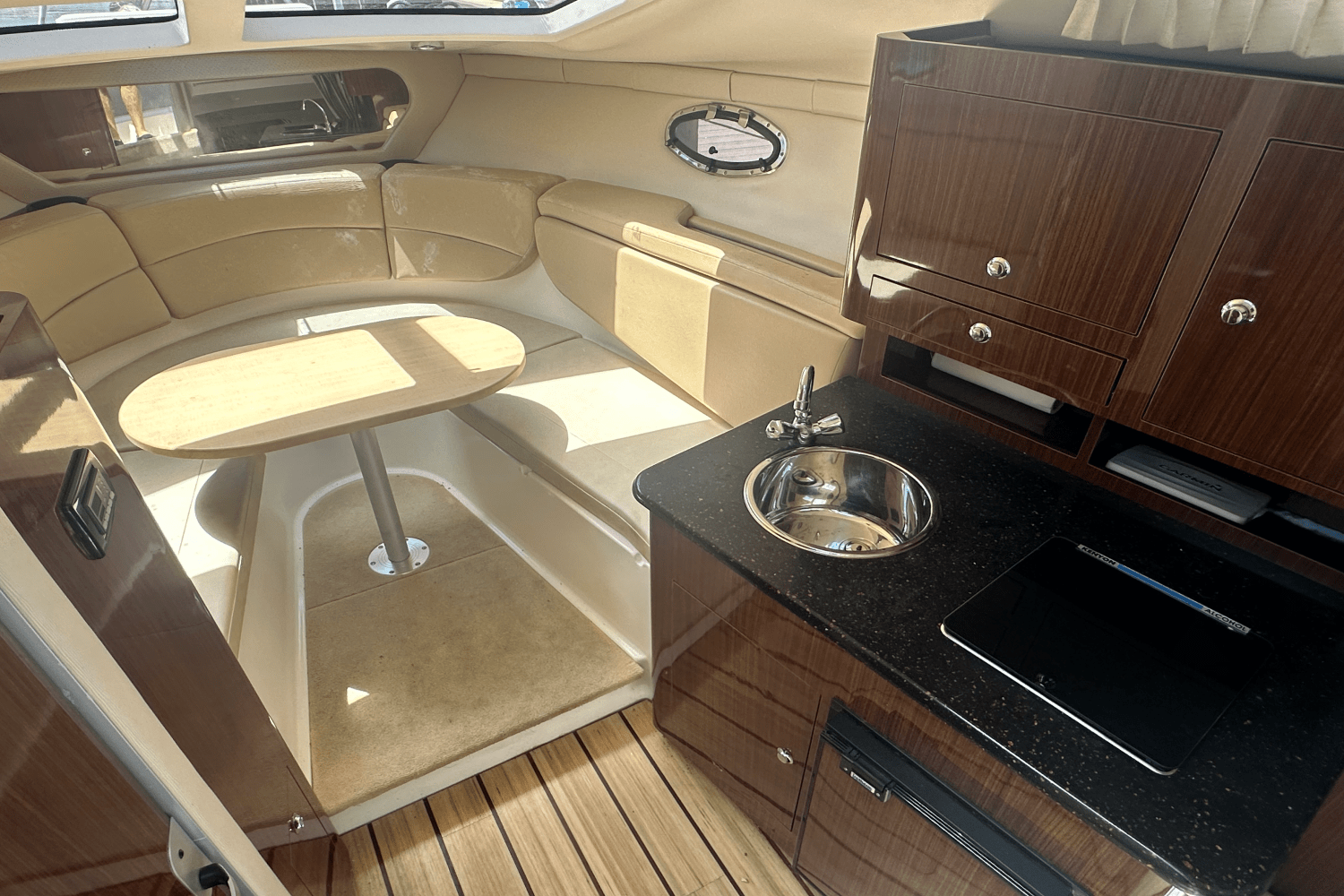 2015 Regal 30 EXPRESS Image Thumbnail #33