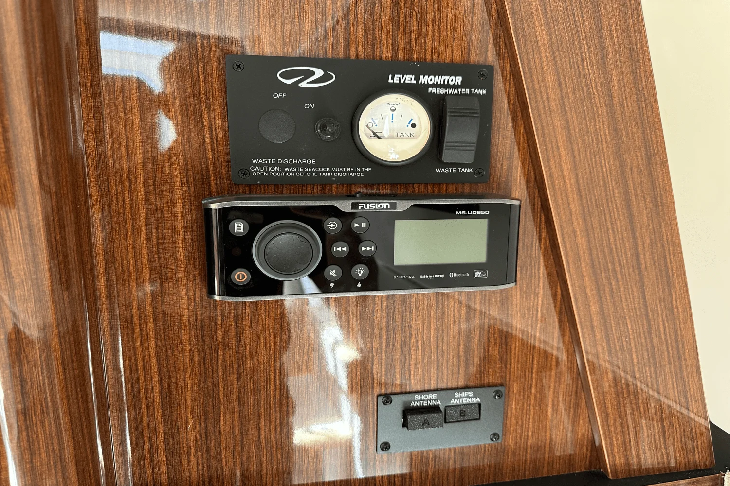 2015 Regal 30 EXPRESS Image Thumbnail #36