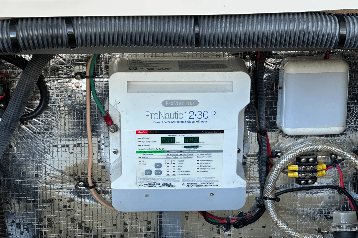 2015 Regal 30 EXPRESS Image Thumbnail #63