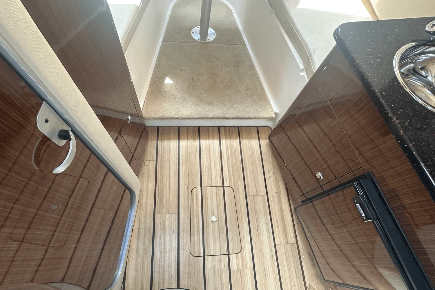 2015 Regal 30 EXPRESS Image Thumbnail #44