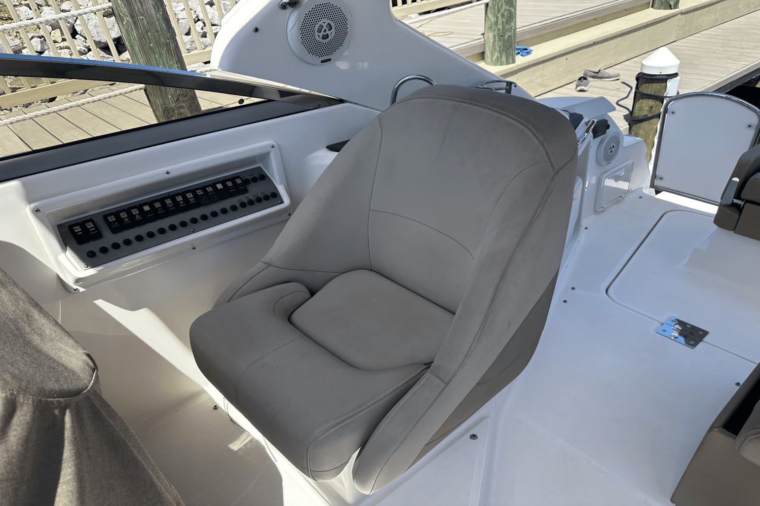 2015 Regal 30 EXPRESS Image Thumbnail #23