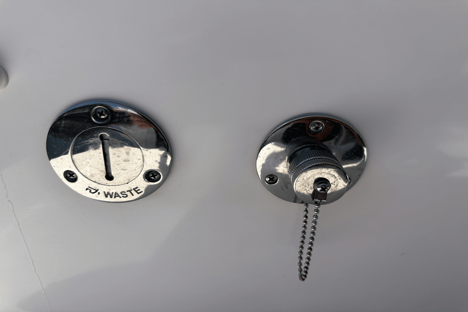 2015 Regal 30 EXPRESS Image Thumbnail #50