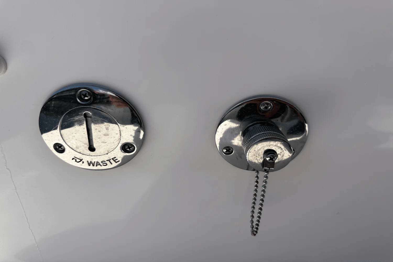 2015 Regal 30 EXPRESS Image Thumbnail #50