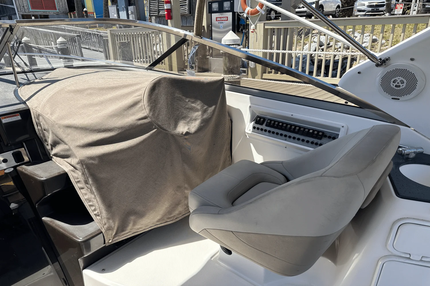 2015 Regal 30 EXPRESS Image Thumbnail #13