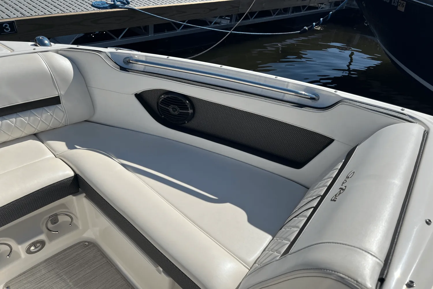 2018 Sea Ray 230 SLX Image Thumbnail #16