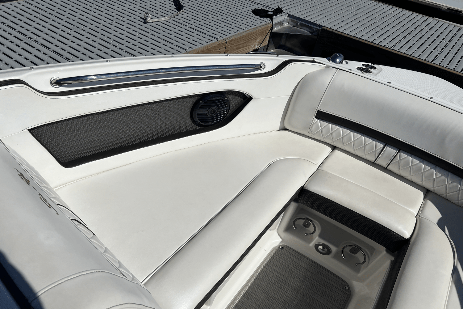 2018 Sea Ray 230 SLX Image Thumbnail #15