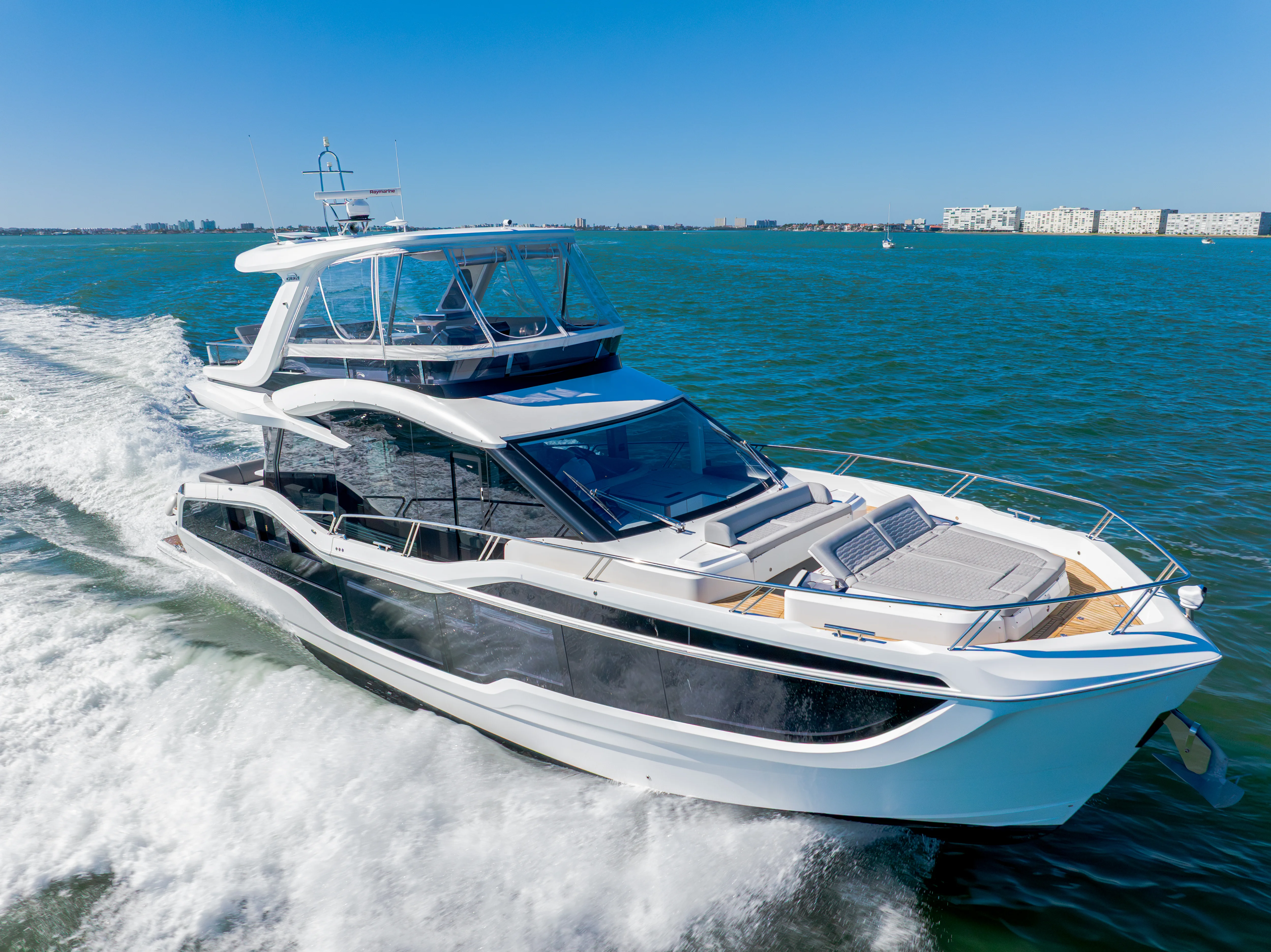 2024 Galeon 560 FLY Image Thumbnail #3
