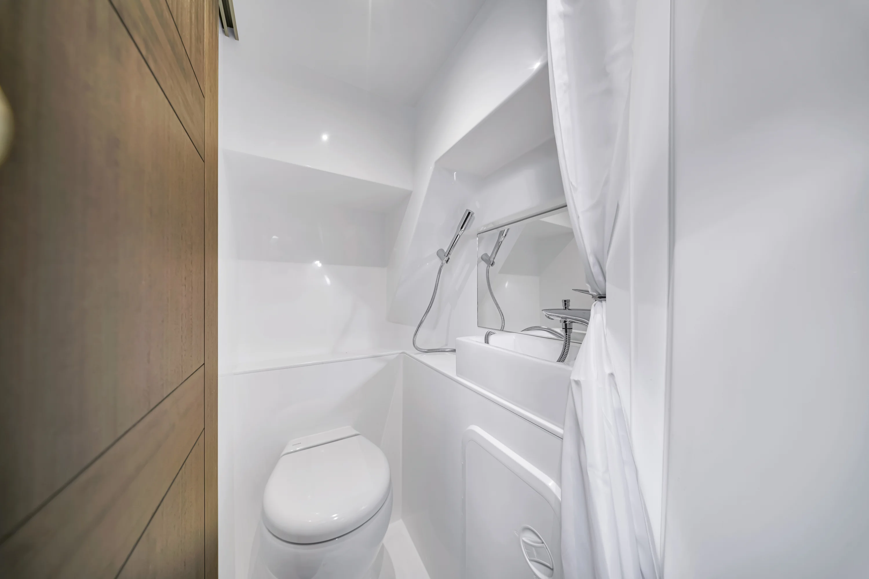 2024 Galeon 560 FLY Image Thumbnail #59