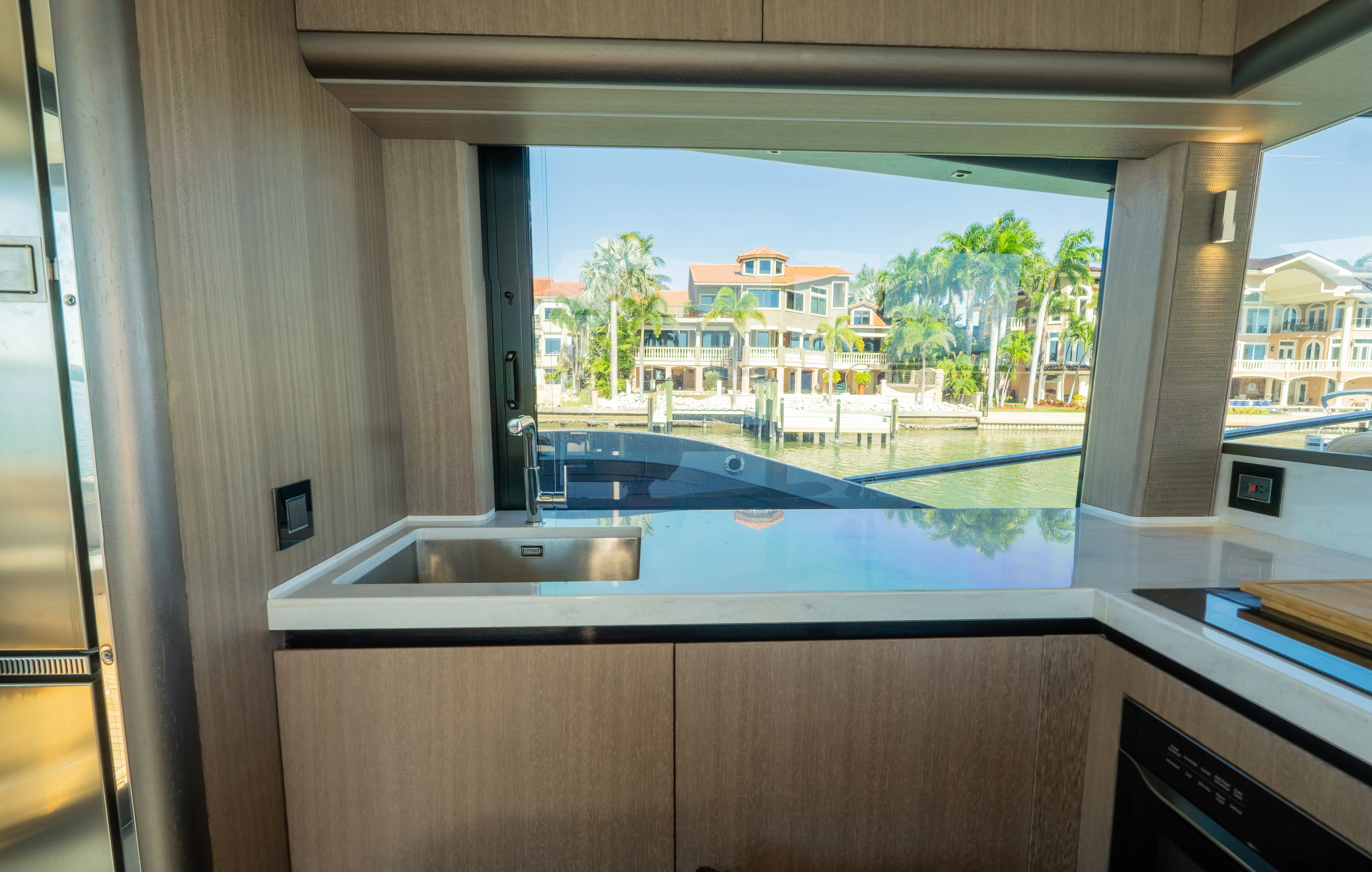 2024 Galeon 560 FLY Image Thumbnail #32