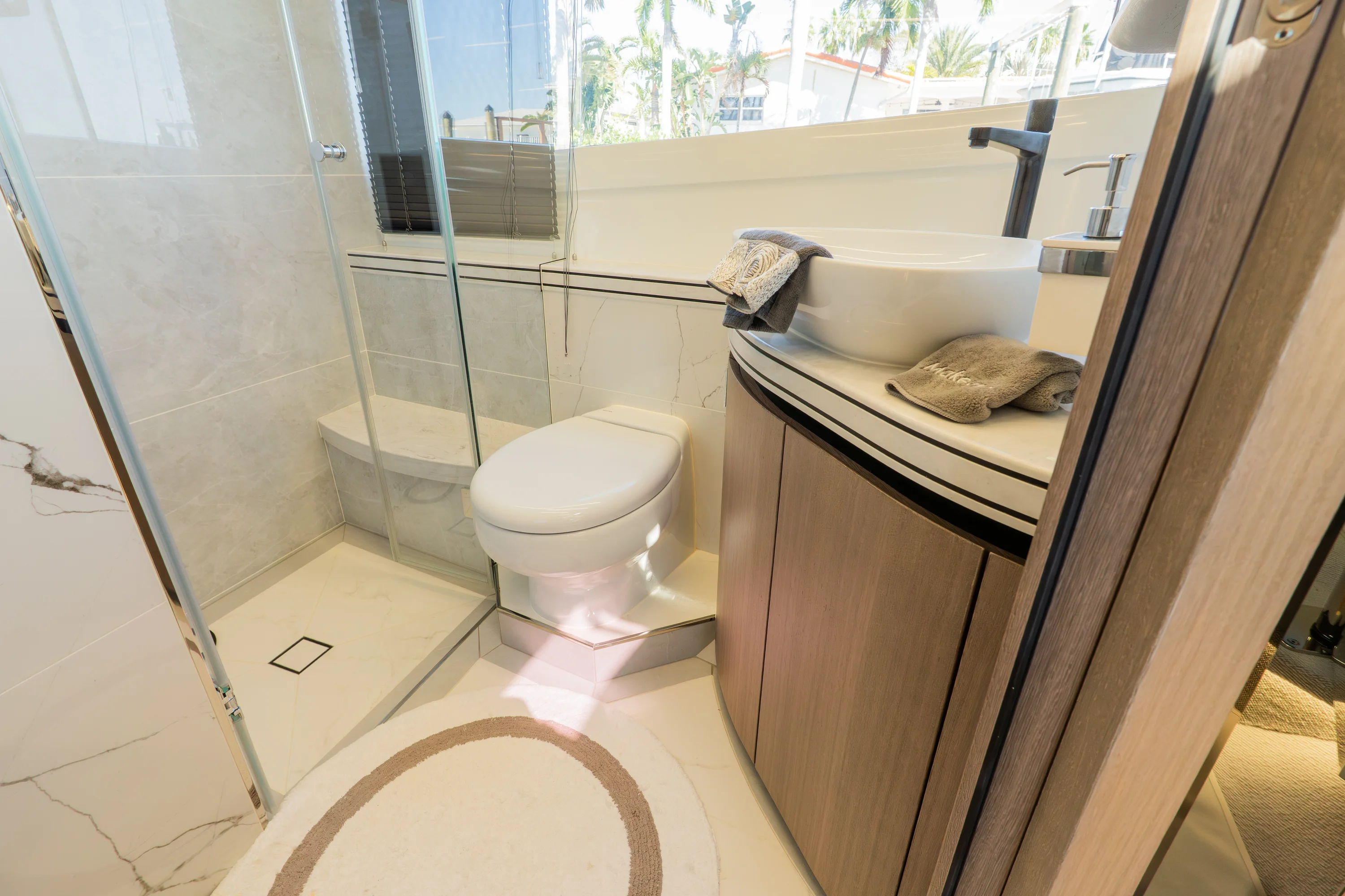 2024 Galeon 560 FLY Image Thumbnail #54