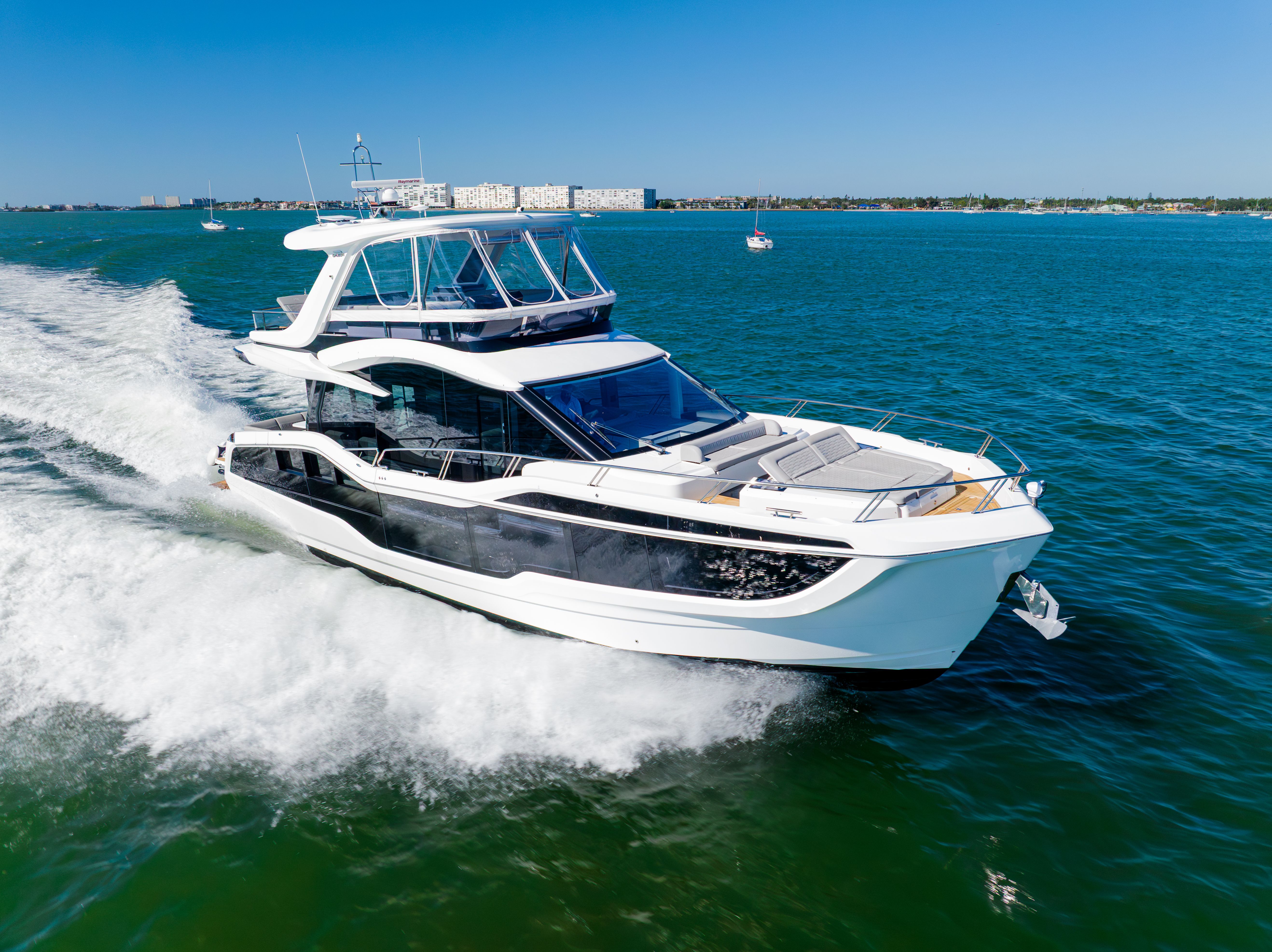 2024 Galeon 560 FLY Image Thumbnail #2