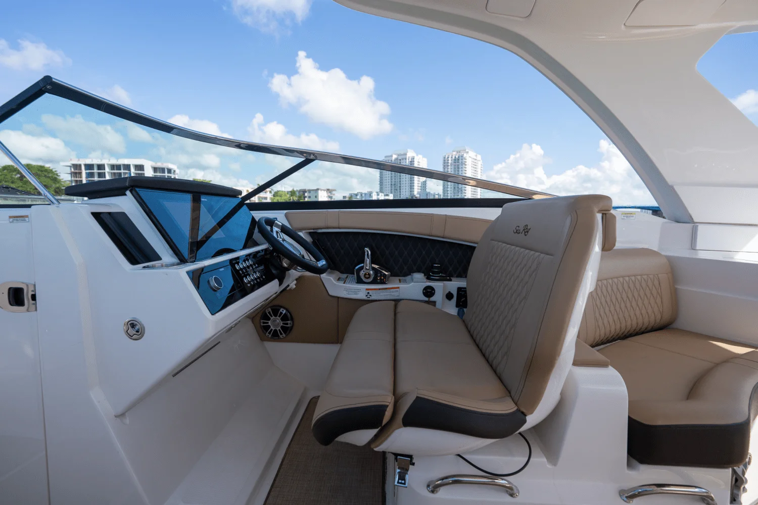 2024 Sea Ray 350 SLX Image Thumbnail #38